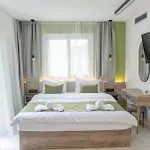Olive Boutique يميناريا