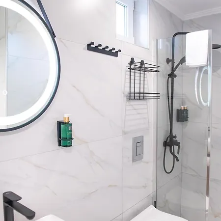 Olive Boutique فندق يميناريا